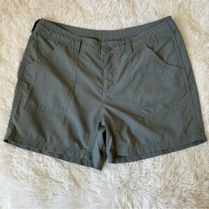The North Face Women's Green Athletic Shorts Size: 8
